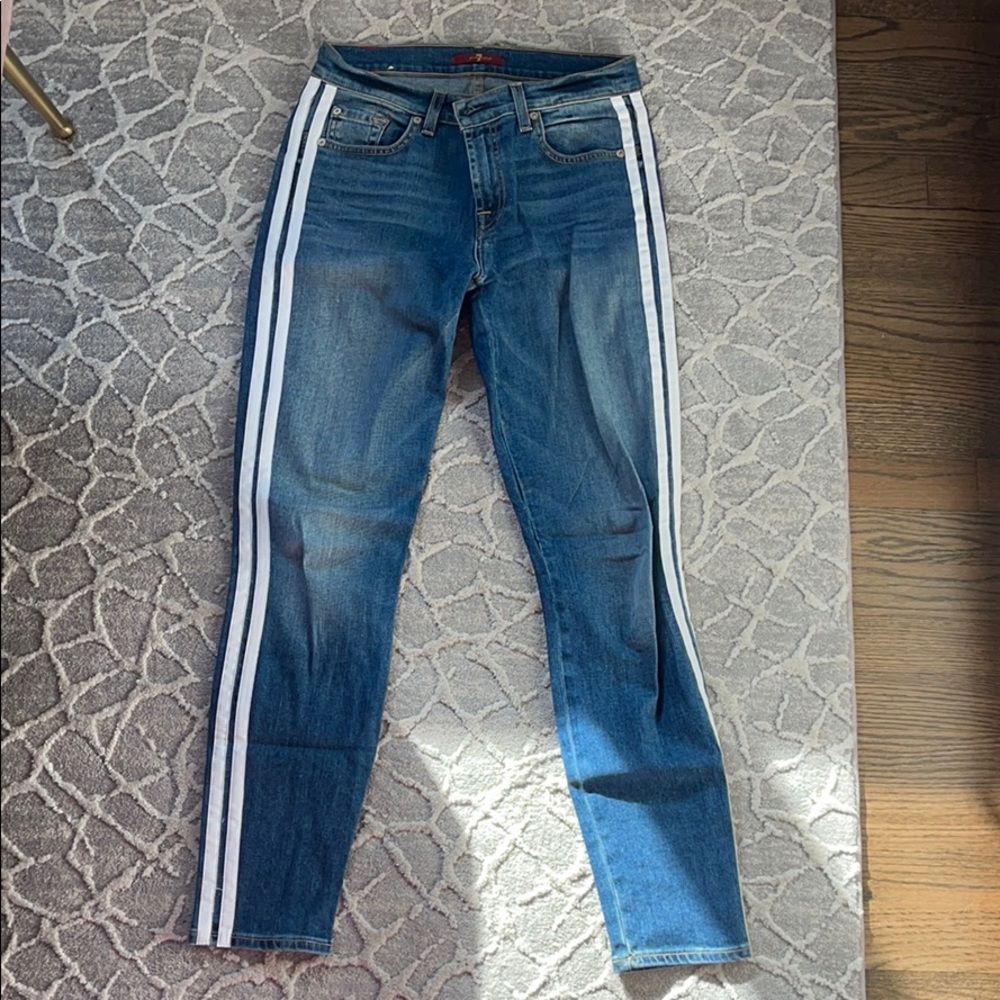 Mid rise 7 jeans